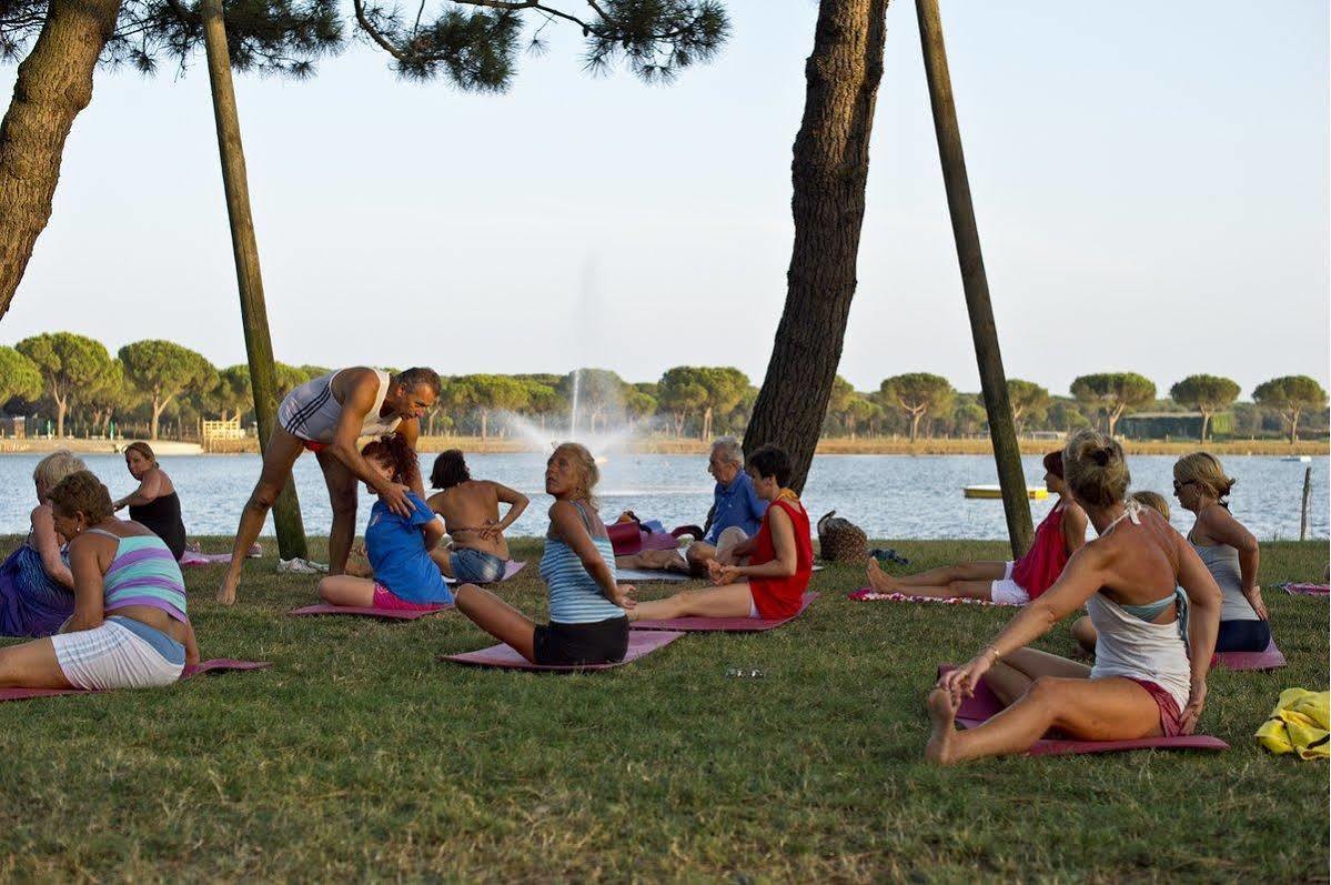 Club Village&Hotel Spiaggia Romea Lido di Volano Esterno foto