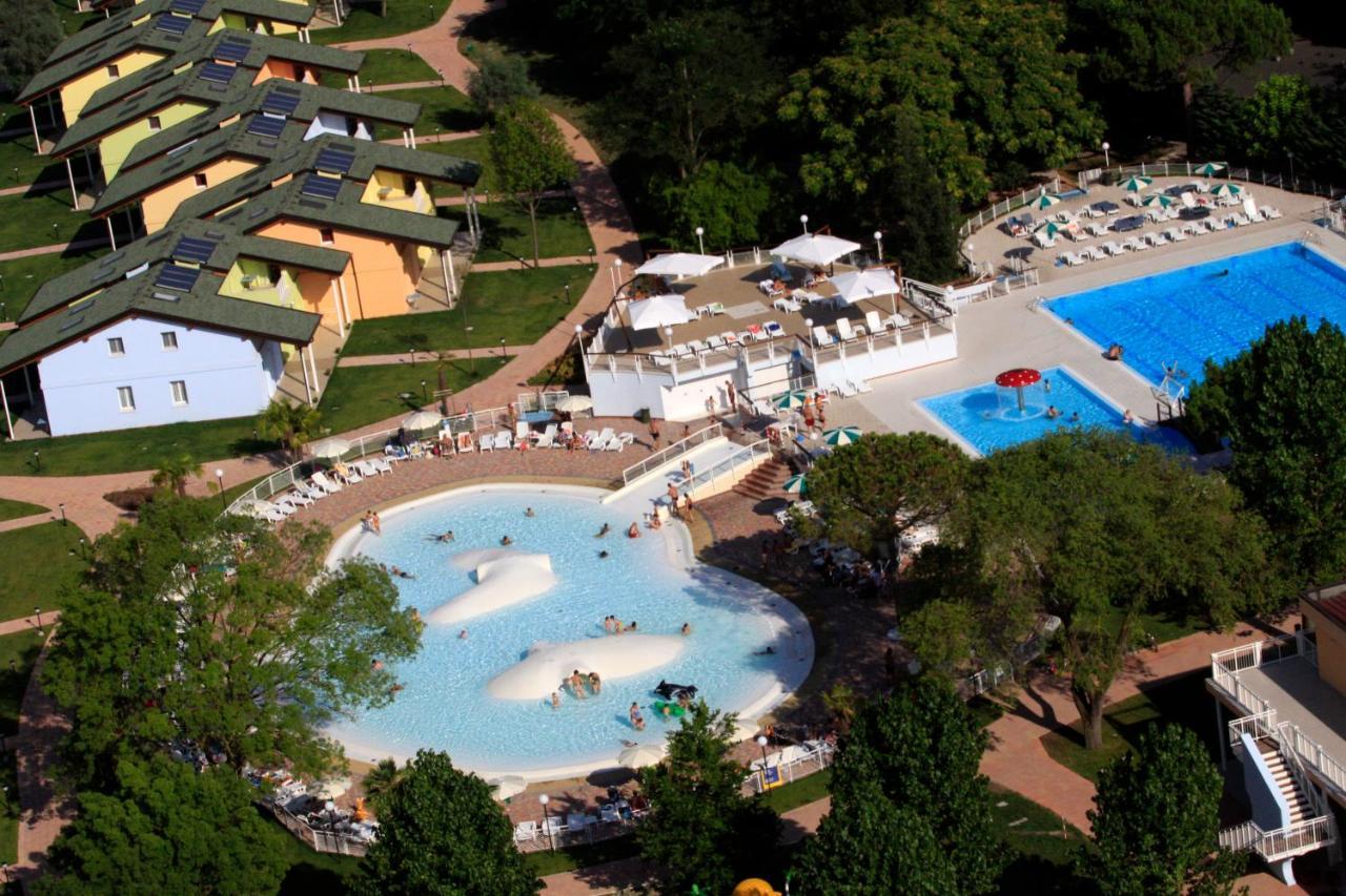 Club Village&Hotel Spiaggia Romea Lido di Volano Esterno foto